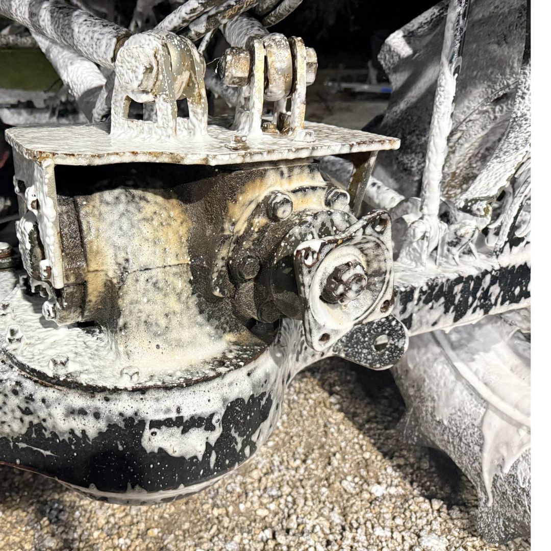 Dirt Vanish’s Knockout – High-Foaming Off-Road Cleaner 1 Gallon Bottle